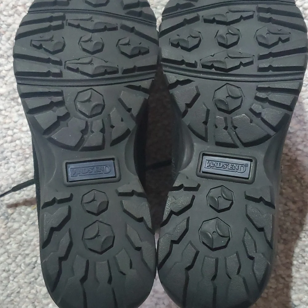 Shoes - Picture 4 of 5